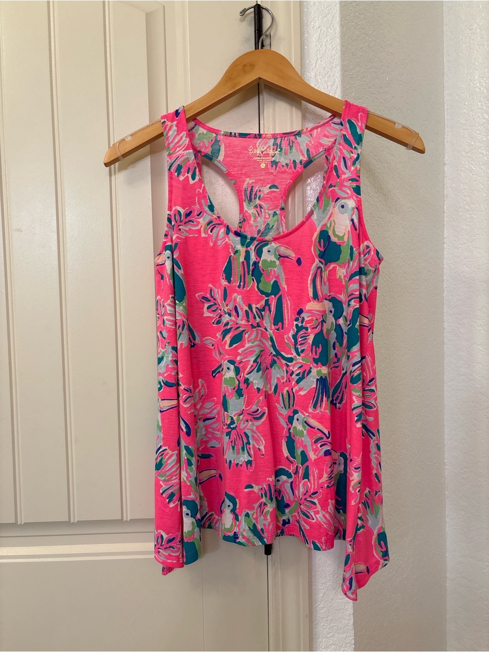 Lilly Pulitzer Monterey Racerback Tank Top XS Toucan Can Pink Tropical Toucan